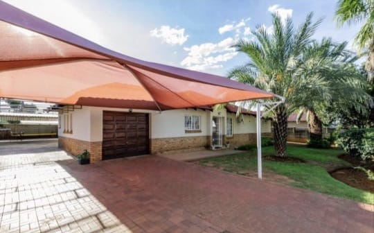  Bedroom Property for Sale in Mooinooi North West